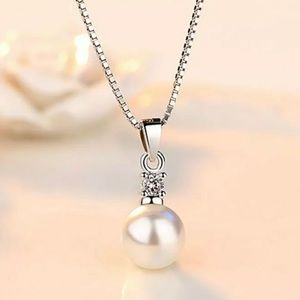 Women’s Synthetic Pearl & Moissanite 925 Silver Necklace